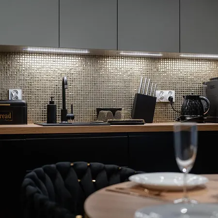 Apartment Black Pearl - Klimatyzacja, Widok Na Sniezke, Obok Aquaparku, Blisko Do Wang By W Karkonoszach *